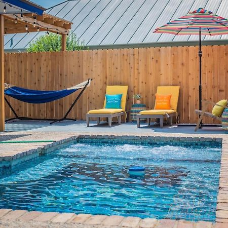 Fun 'N Sun Heated Pool & Gameroom By Fiesta Texas San Antonio Exterior photo