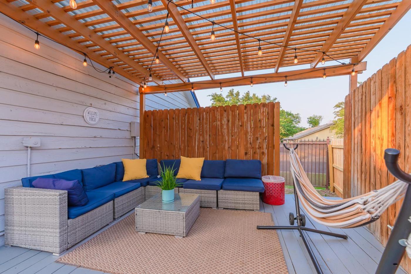 Fun 'N Sun Heated Pool & Gameroom By Fiesta Texas San Antonio Exterior photo